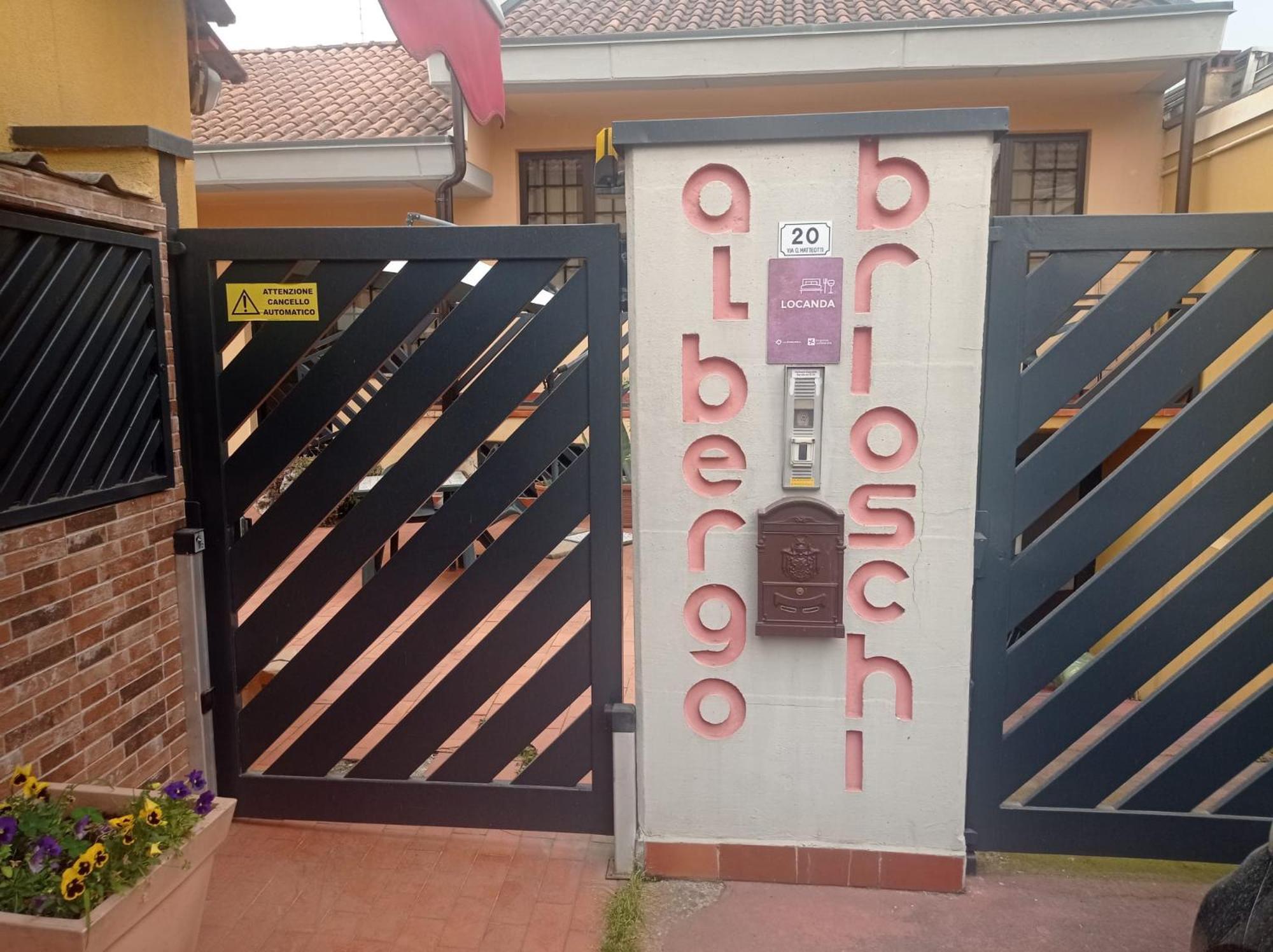 Albergo Brioschi Caponago Exterior foto