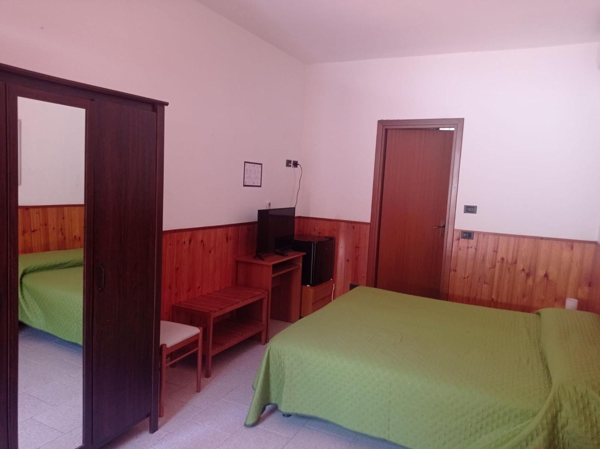 Albergo Brioschi Caponago Exterior foto